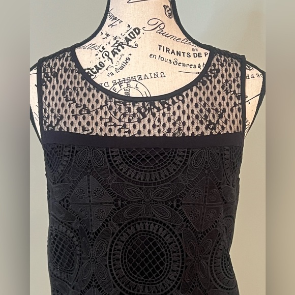 Diane Von Furstenberg Lila Spiral Lace Black Sleeveless Top Cropped | Size P - Picture 9 of 16